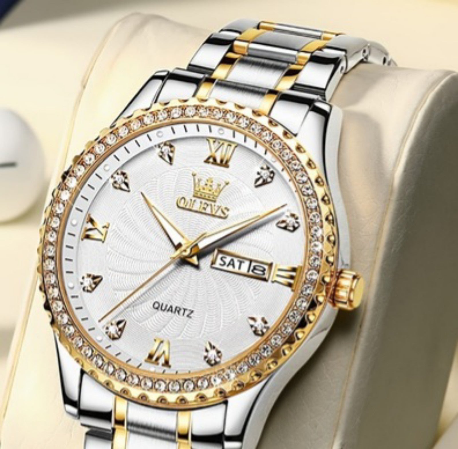New Olevs Brand Men's silver Watch