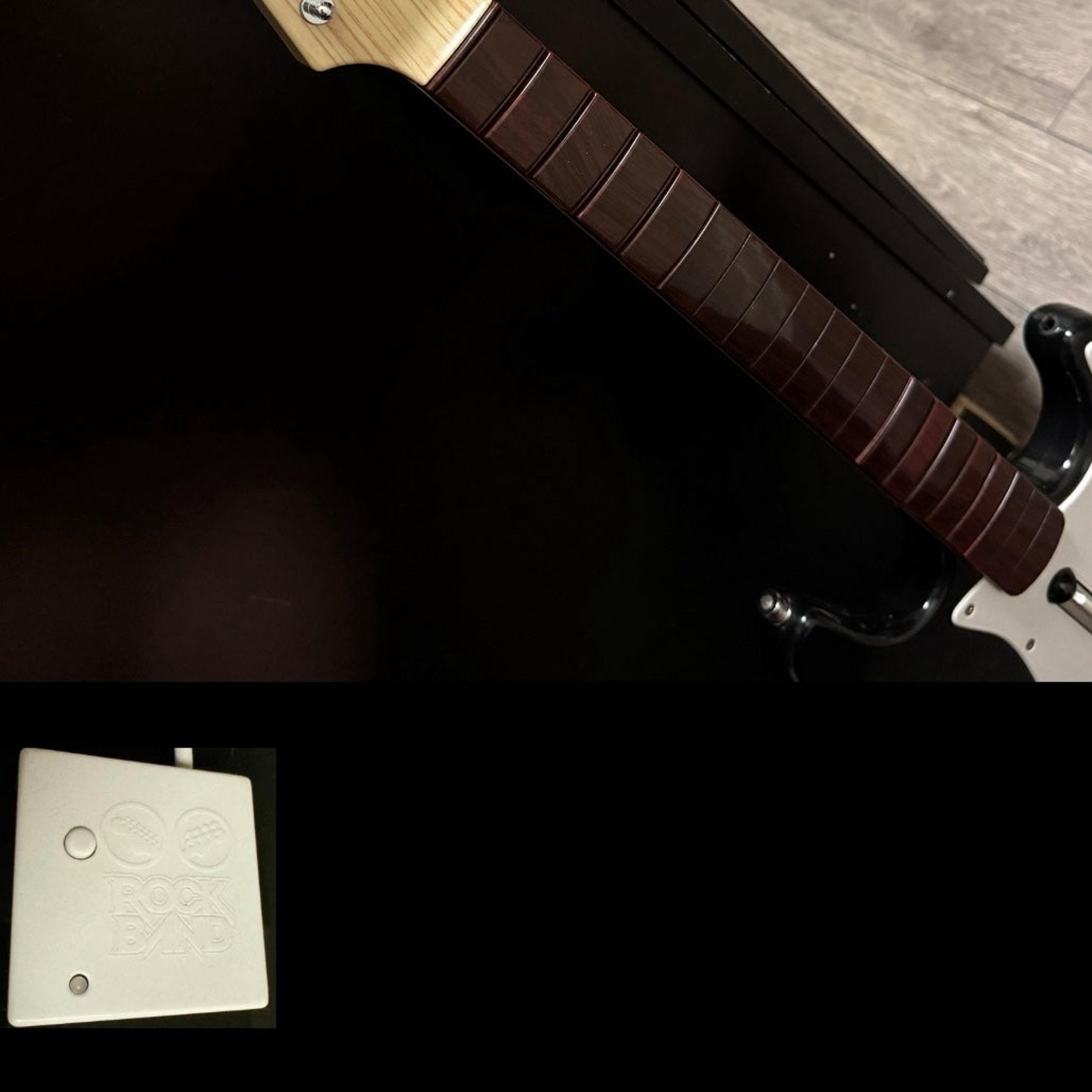 Wii Stratocaster Guitar with USB Dongle