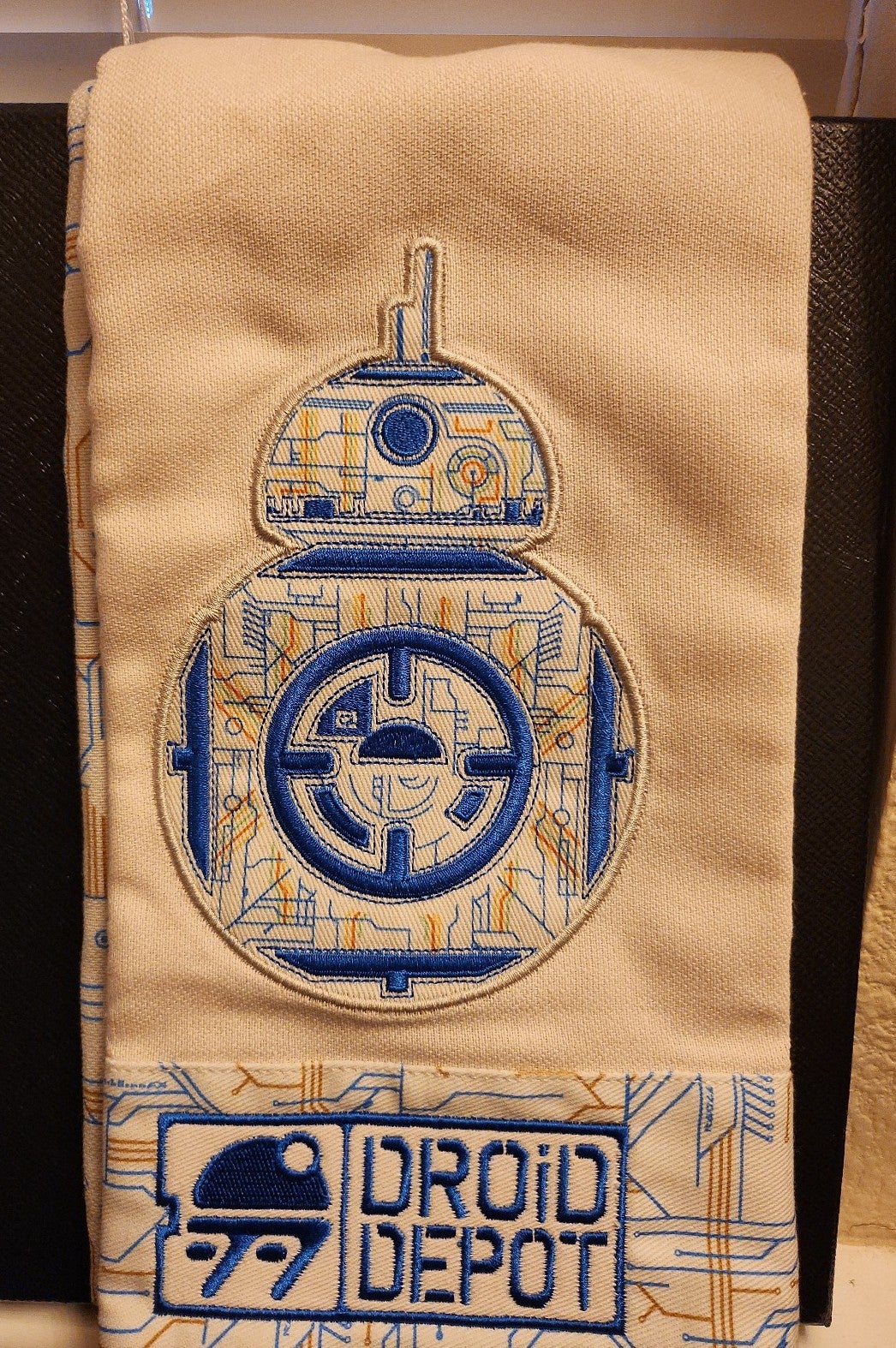 Disney Parks Star Wars Official Galaxy Edge Kitchen Towels Set of 2