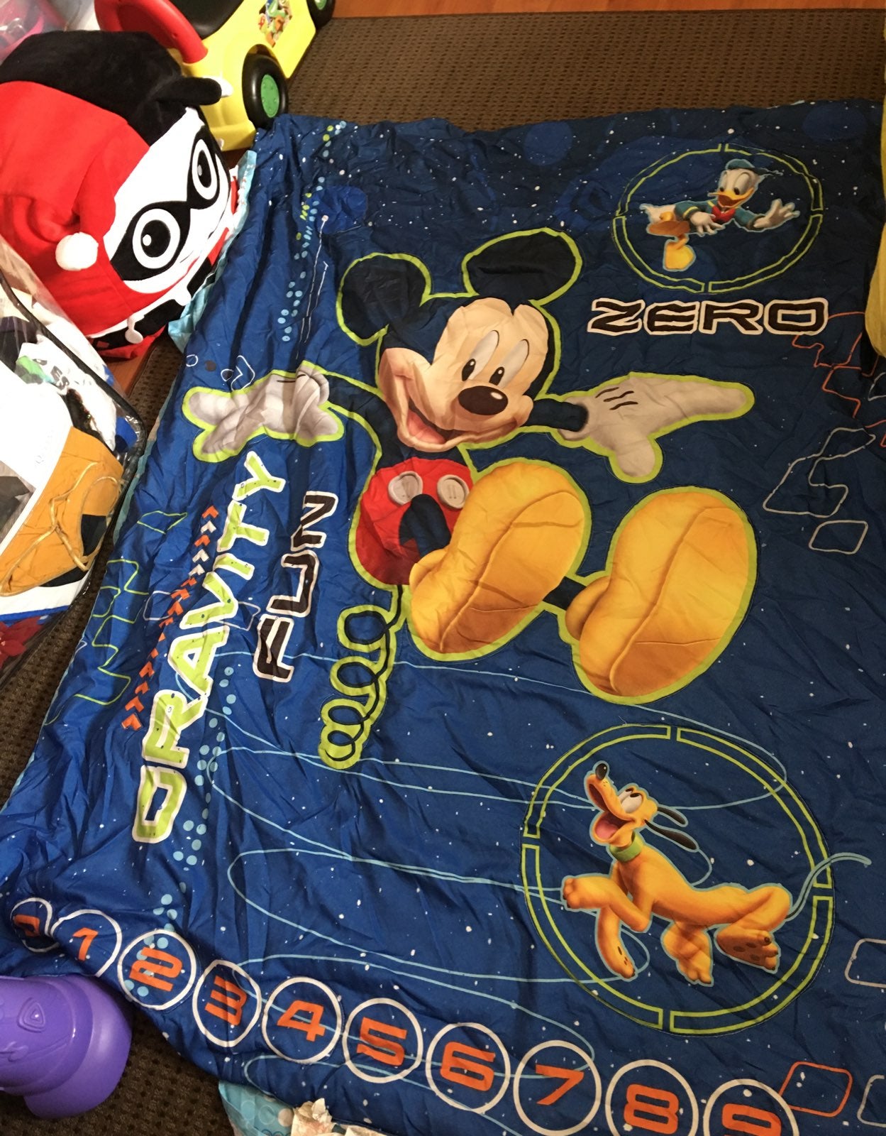 DISNEY MICKEY 3-PIECE CRIB SET LOT