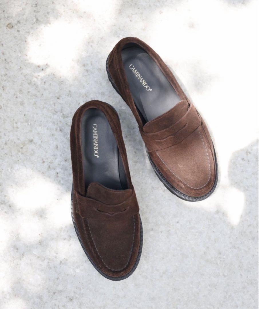 入荷中 CAMINANDO/カミナンド】SUEDE LOAFER 靴