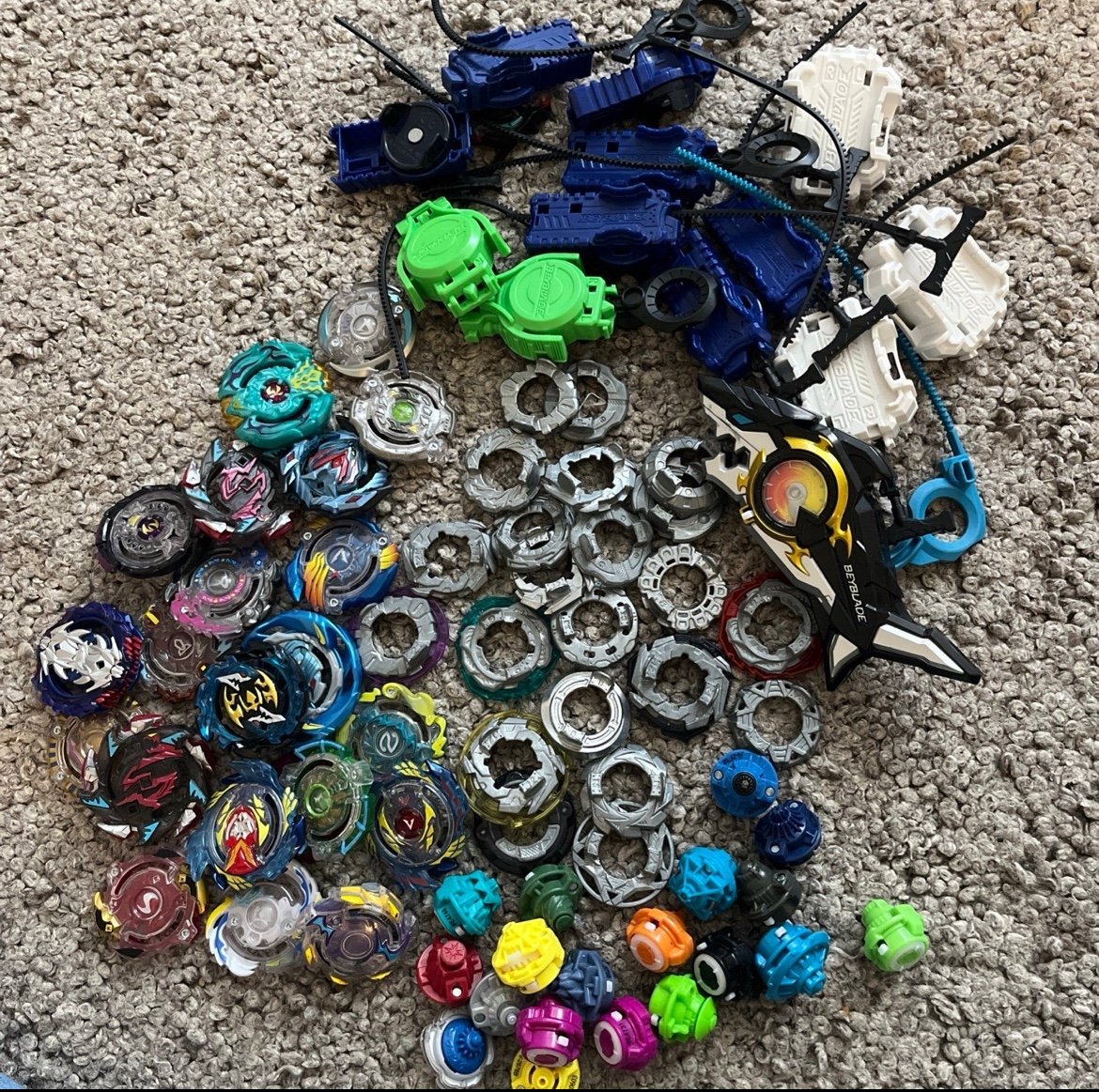 Reserved bundle of 8 items for Meghan