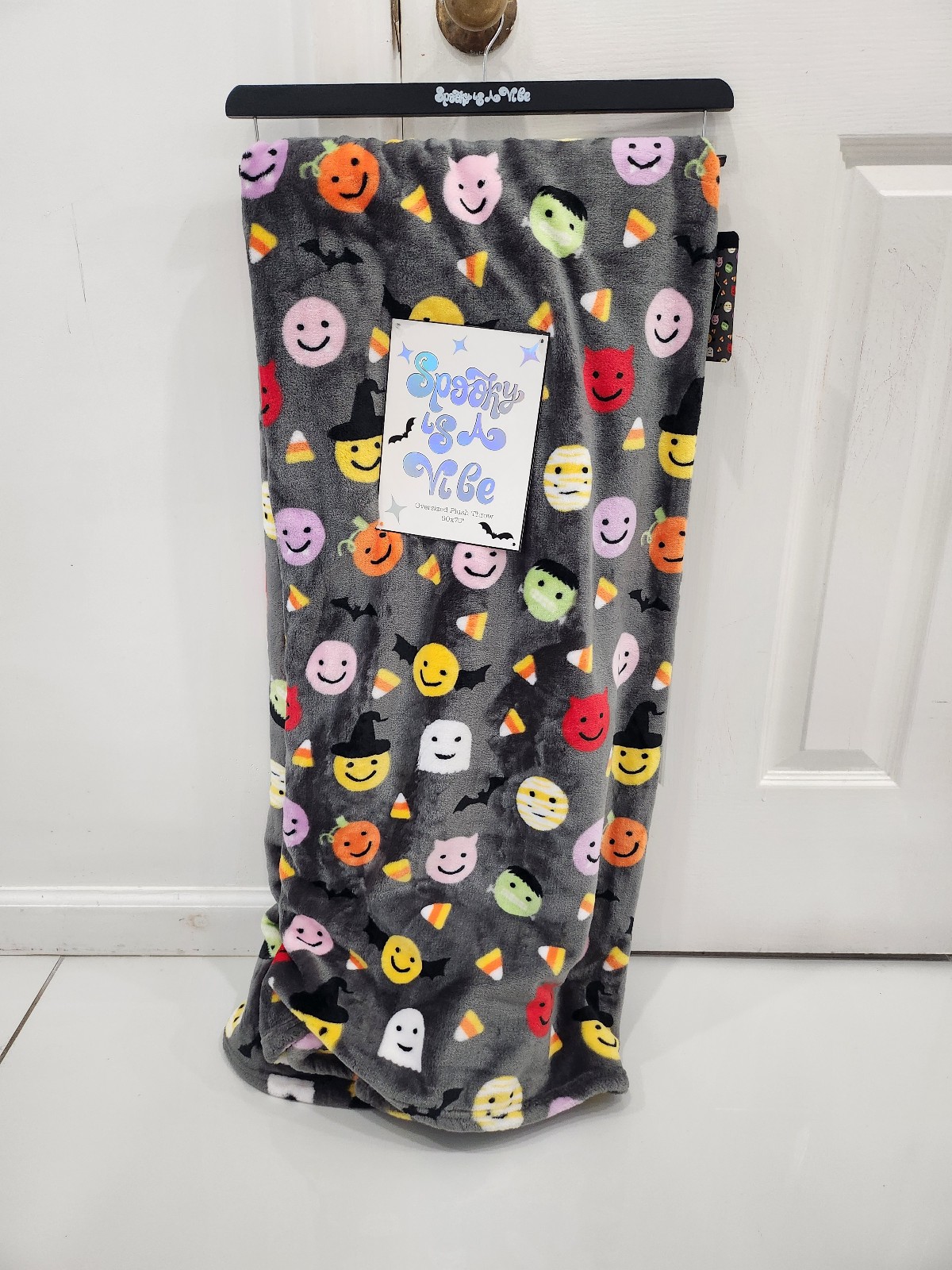Spookys A Vibe Halloween Happy Smiley Face Trick Or Treat Plush Throw Blanket