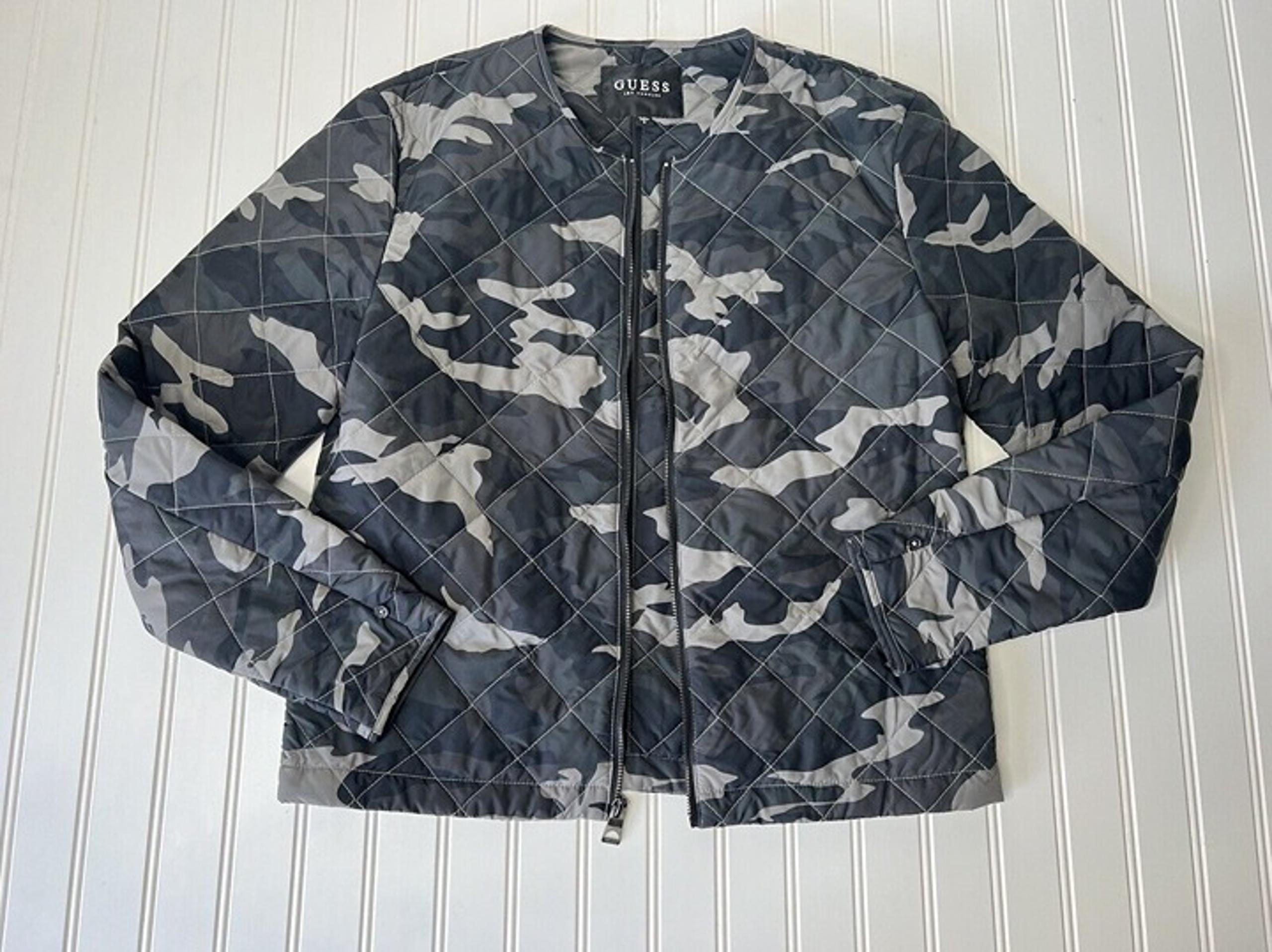 Guess Men's Irvine Camo Quilted Bomber Jacket Small Black Gray