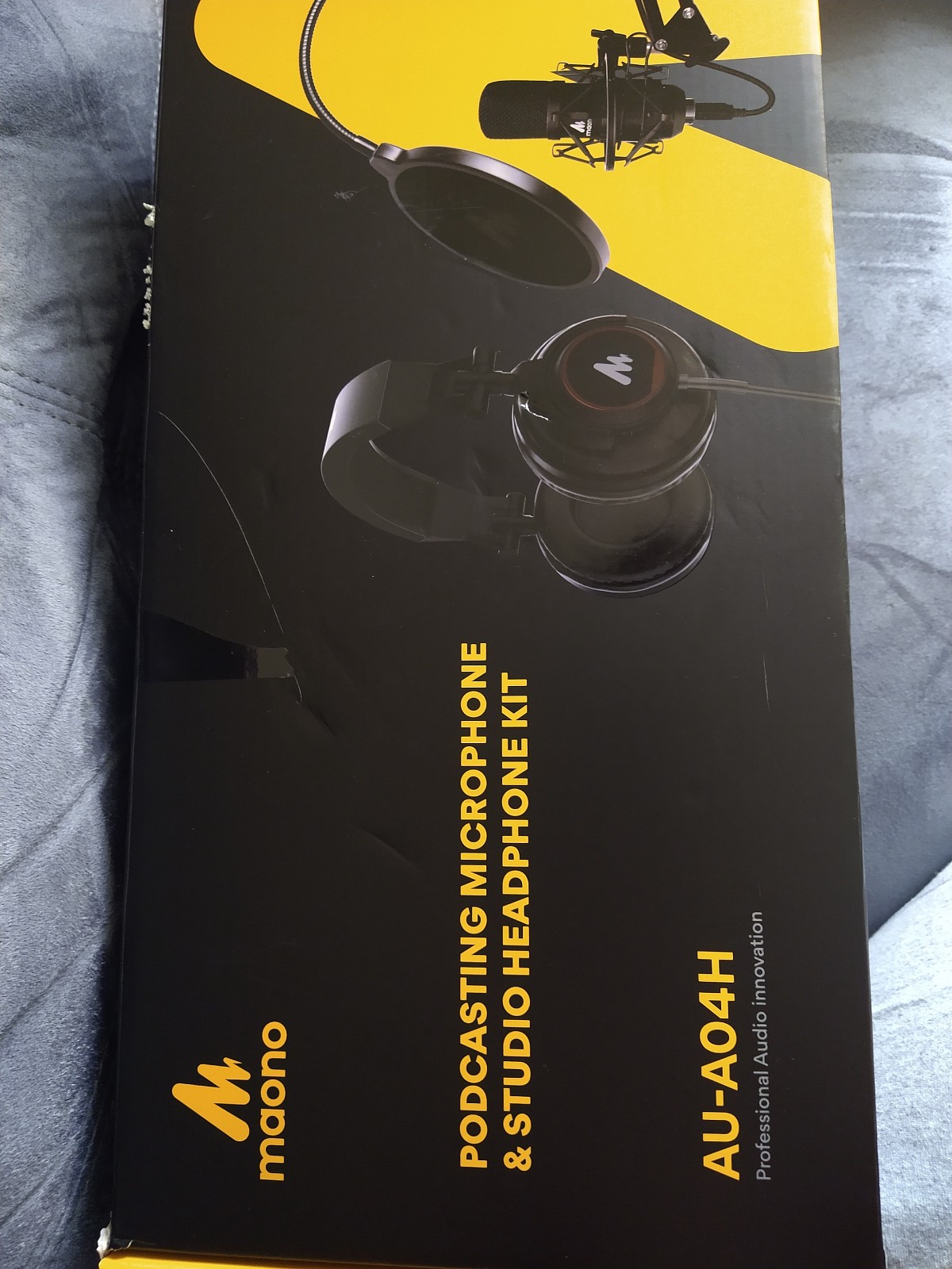 MAONO Microphone with Studio Headphone Set