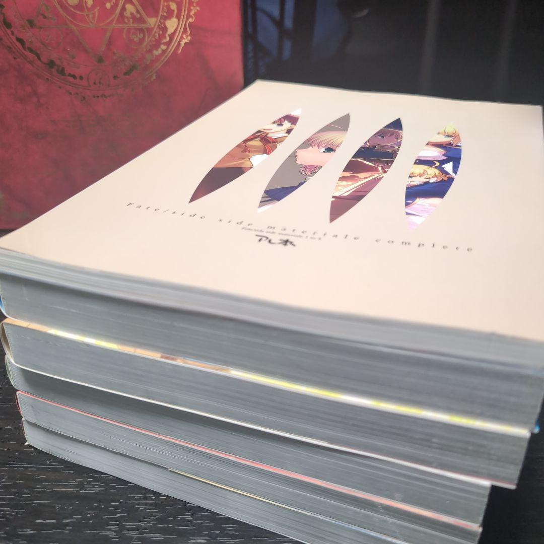 Fate/Complete Material Ⅰ〜Ⅴ + Case and That Book