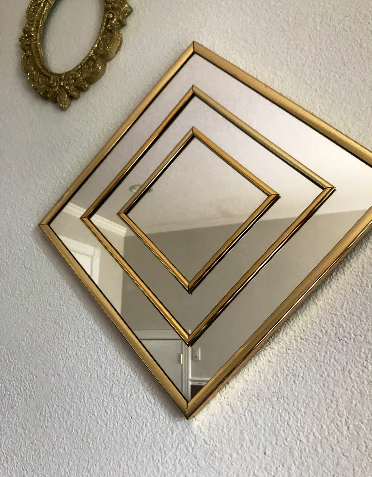 Gold mirror