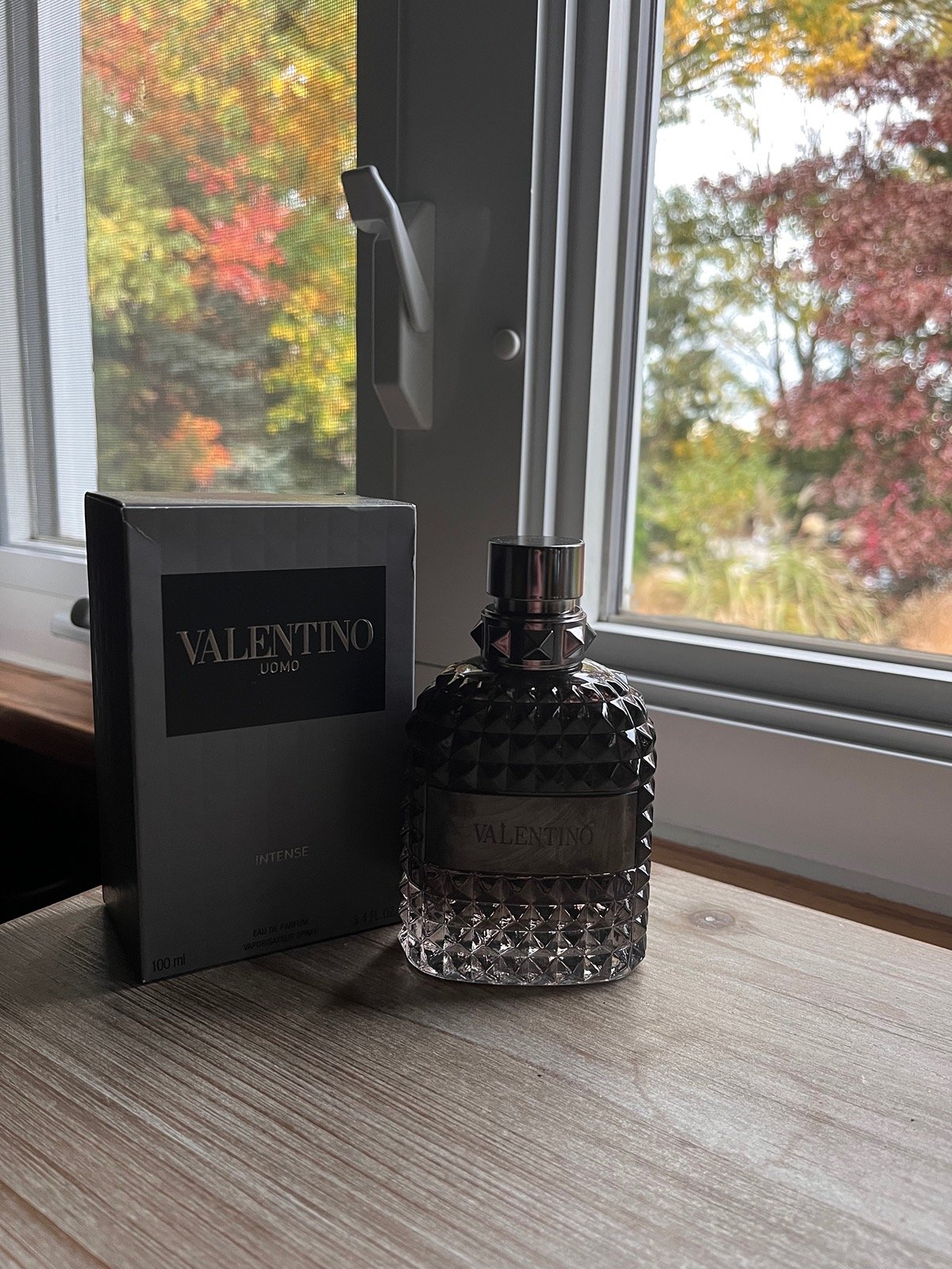 Valentino Born in Roma Uomo Intense 3.4oz almost new