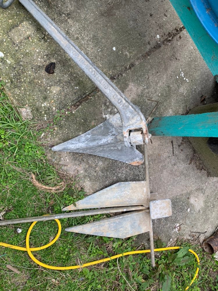 Boat anchors
