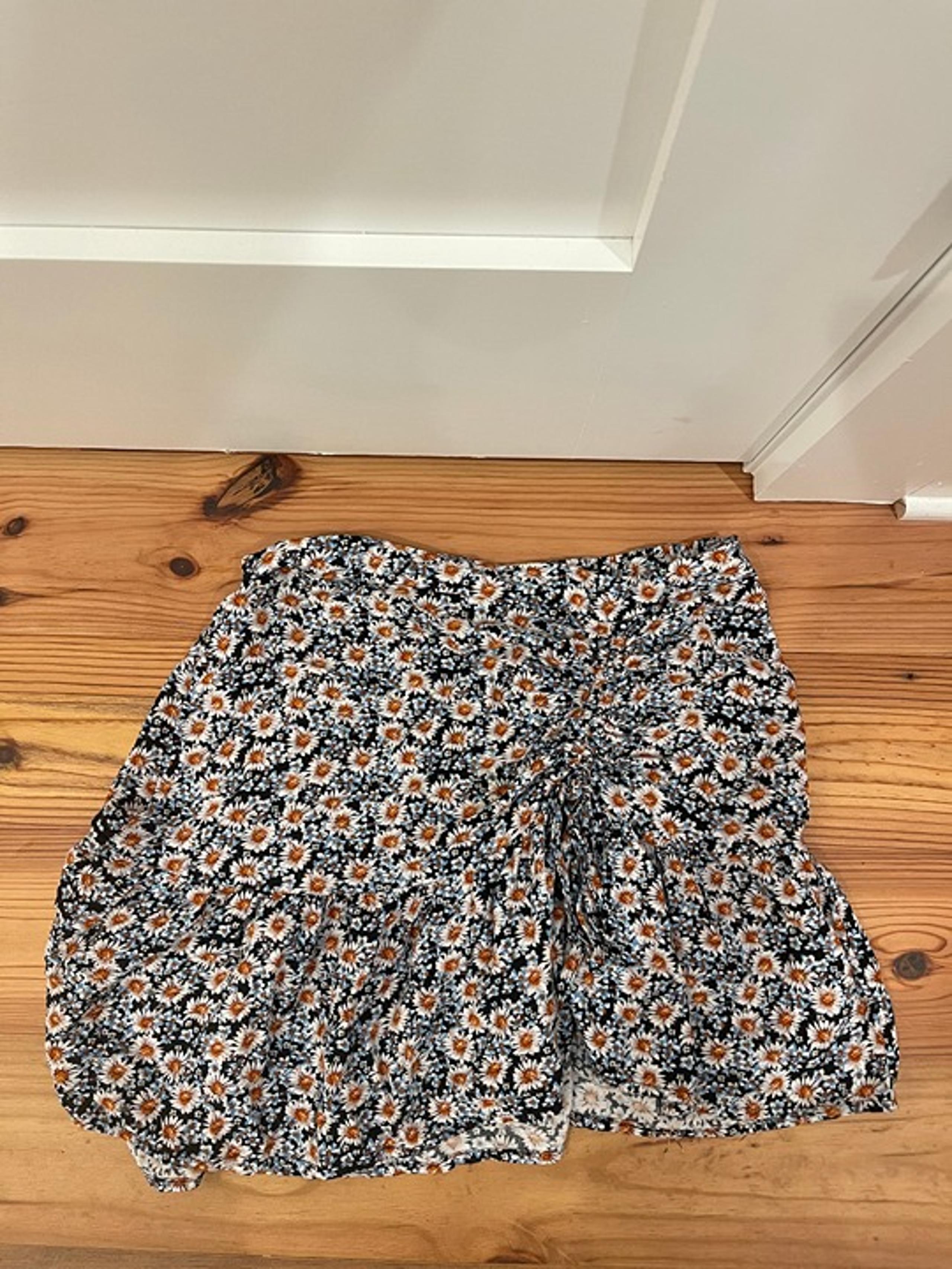 Floral skirt