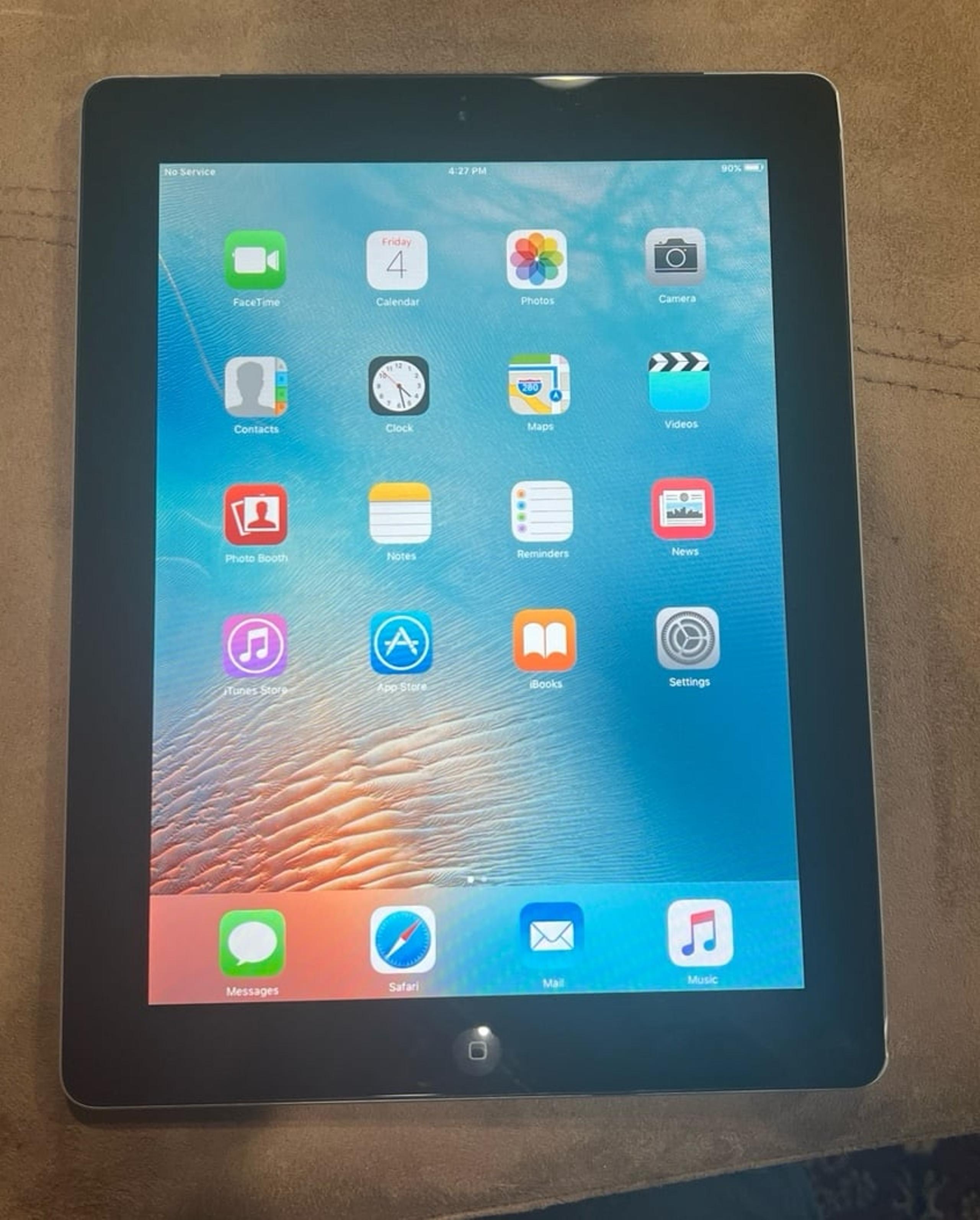 iPad 2 (WiFi + Cellular, Verizon) / 16GB / MC755LL/A
