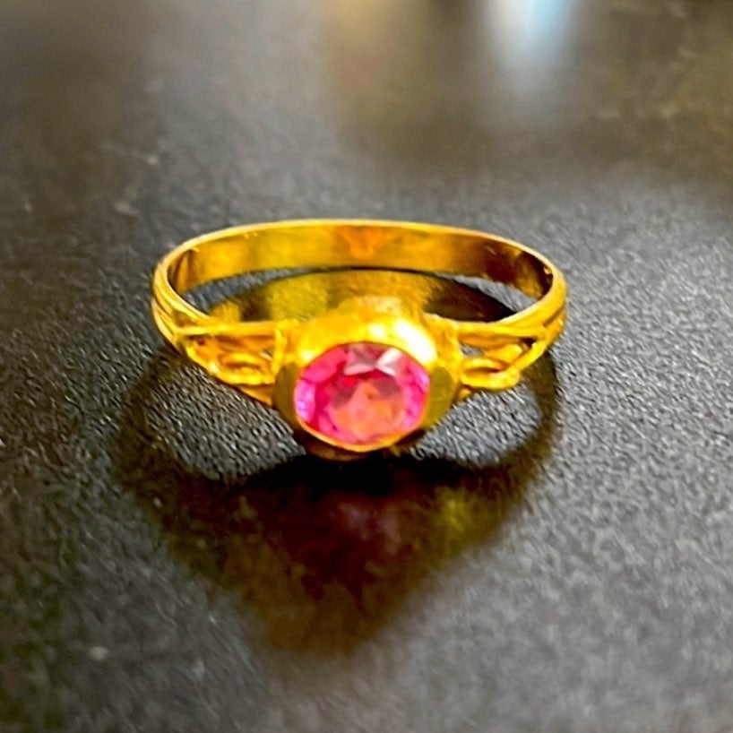 Famous 1AR UnoAeRre Italian Designer 750 18K Gold Ring size 7