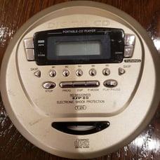Vintage Portable CD Radio Player