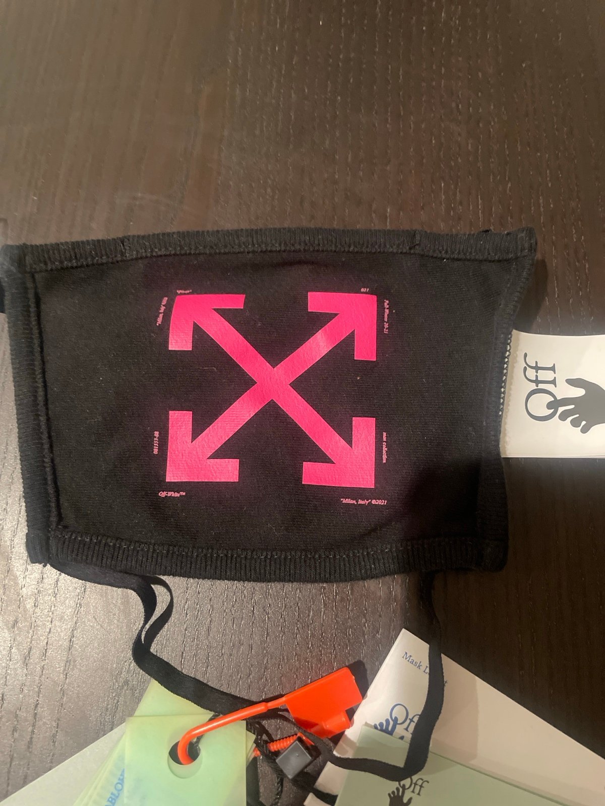 Off white mask