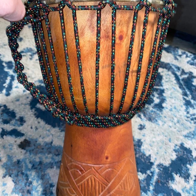 Djembe Beginner carved, 12' tall.