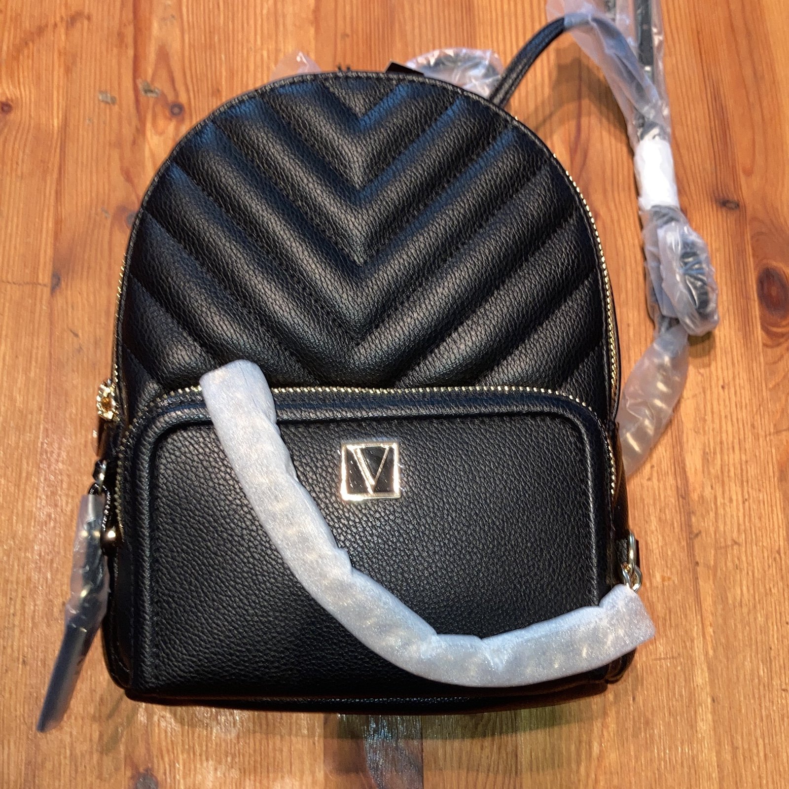 Gray victoria secret clearance backpack