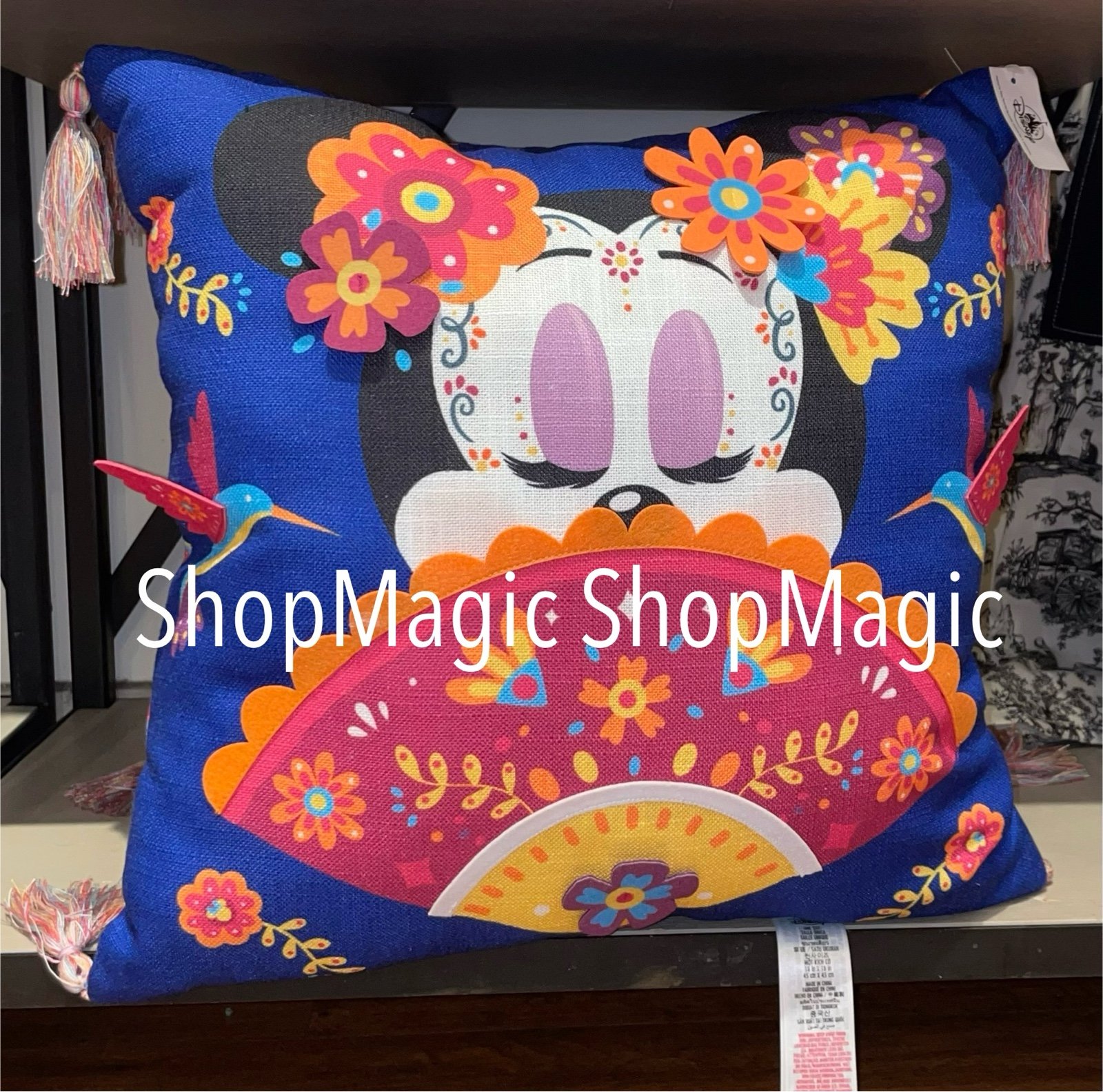 minnie mouse throw pillow
