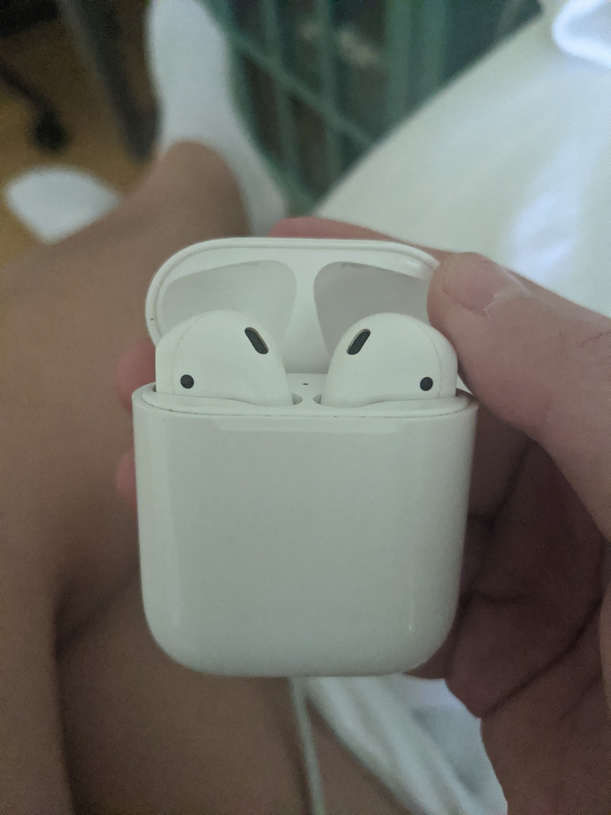AirPods