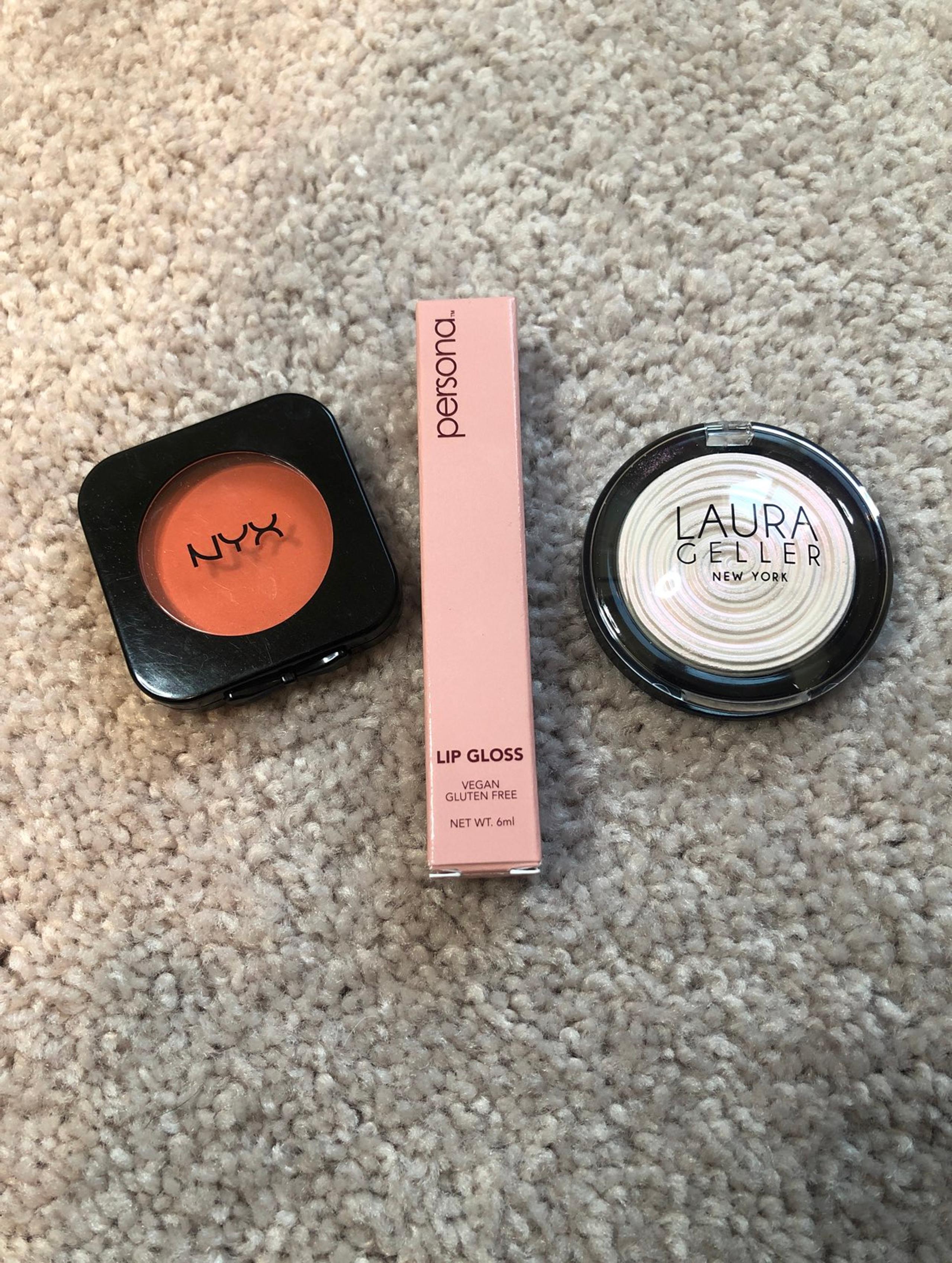 Highlighter, blush and lip gloss