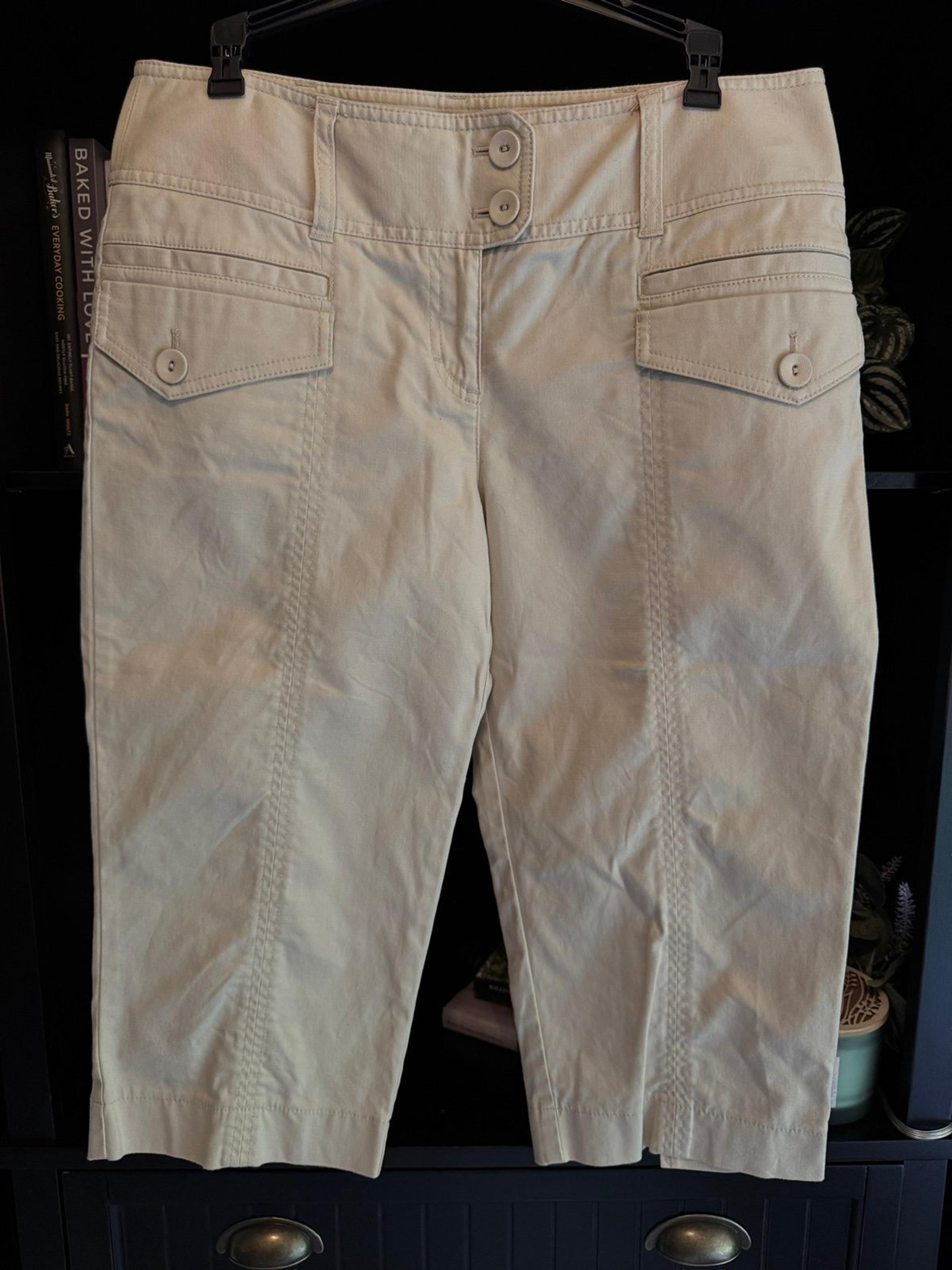 Women's Ann Taylor LOFT Cropped Pants size 10
