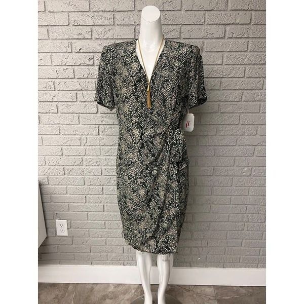 Adrianna Papell Women 100% Silk Green Snake Print Short Sleeve Wrap Dress Size 8
