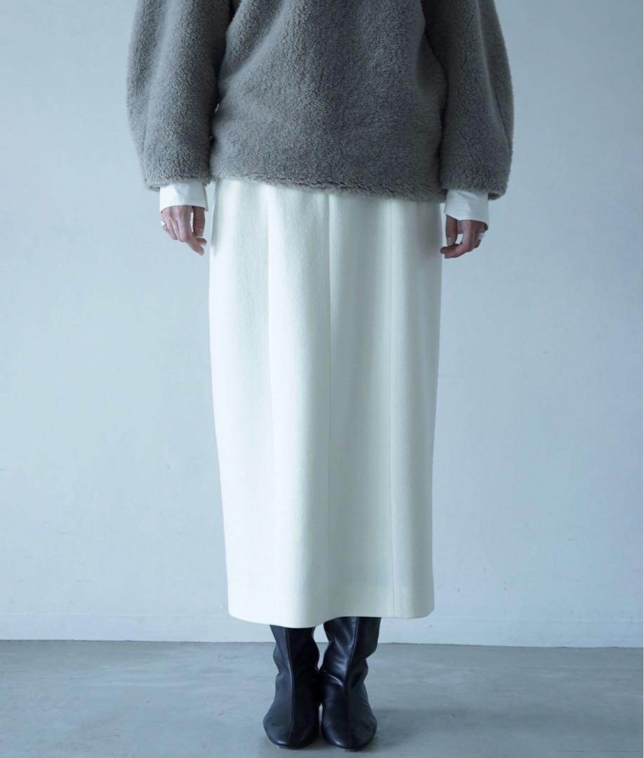 WOOL COCOON SKIRT / size 1 White