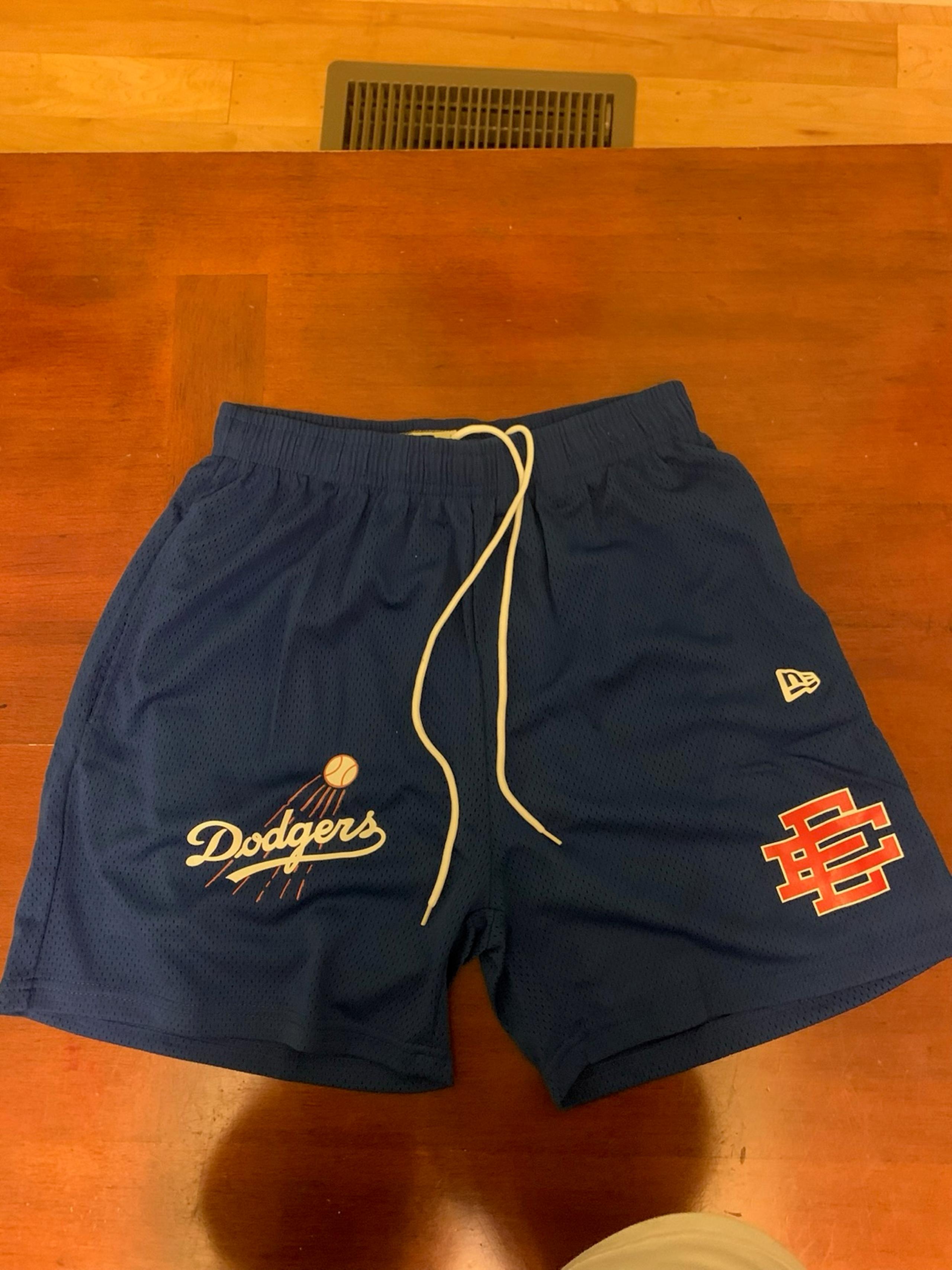 Eric Emanuel men’s L (fits like M) shorts
