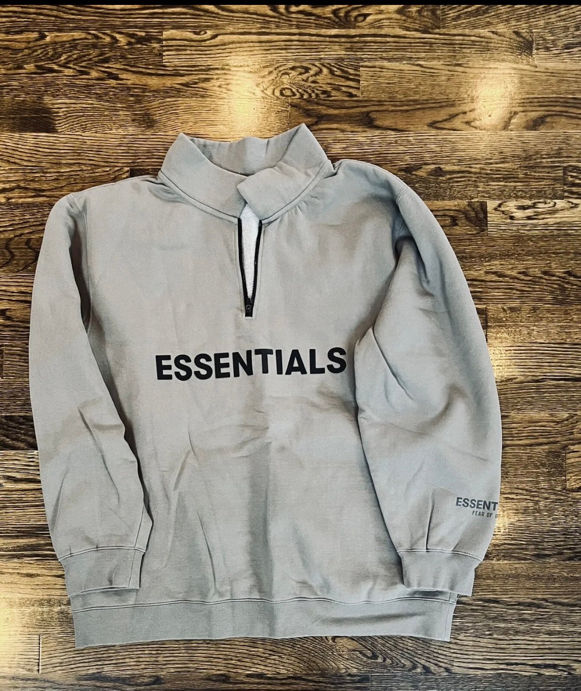 Essentials Quarter zip