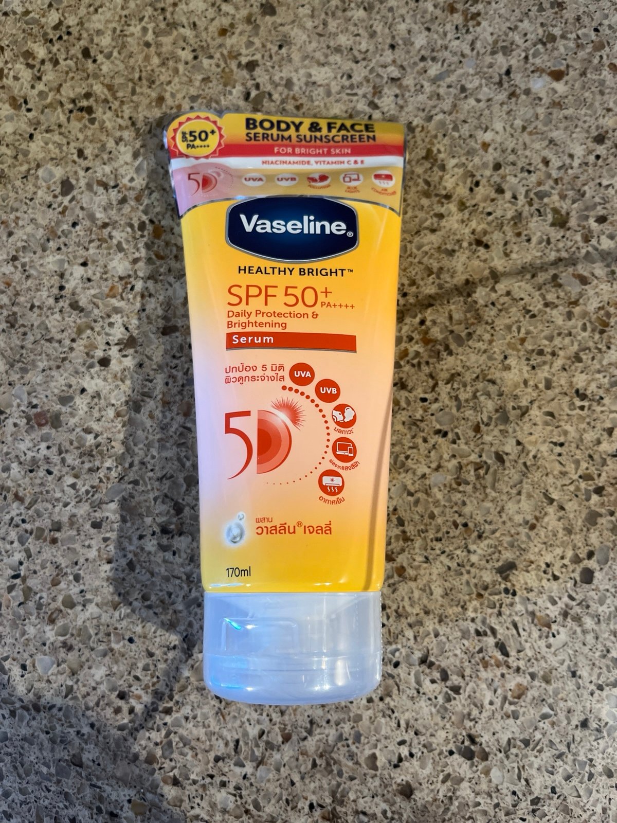 Vaseline SPF 50+ for bright screen / made in Thailand
