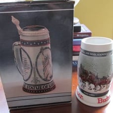 Stroh's Statue of Liberty Stein & Bud 19