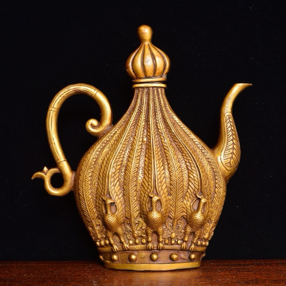 Refined brass Peacock Flat Pot ornaments,
