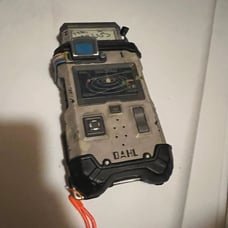 Borderlands echo man device
