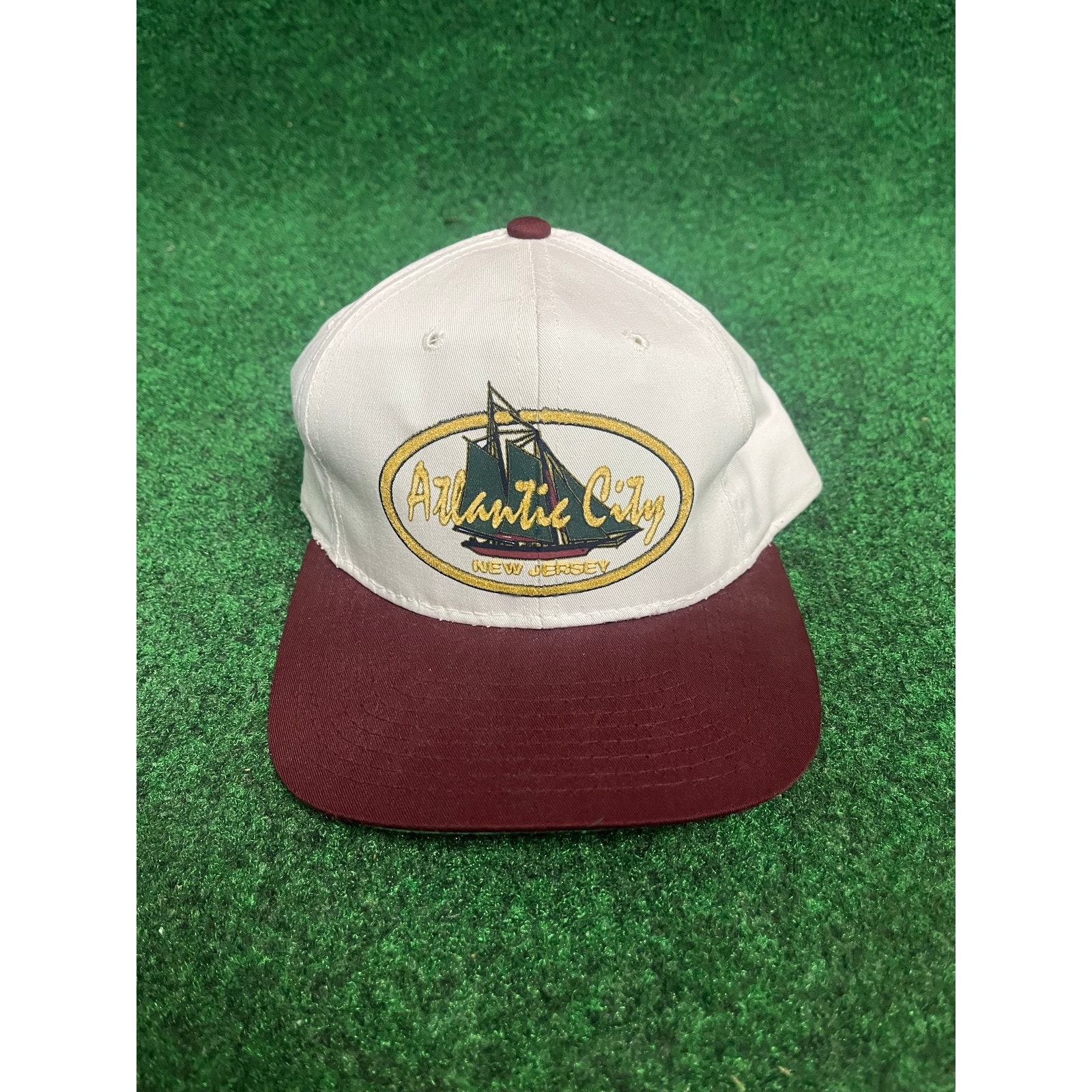 Vintage Atlantic City Gambling White & Red Strapback Adjustable hat cap 90s Y2K
