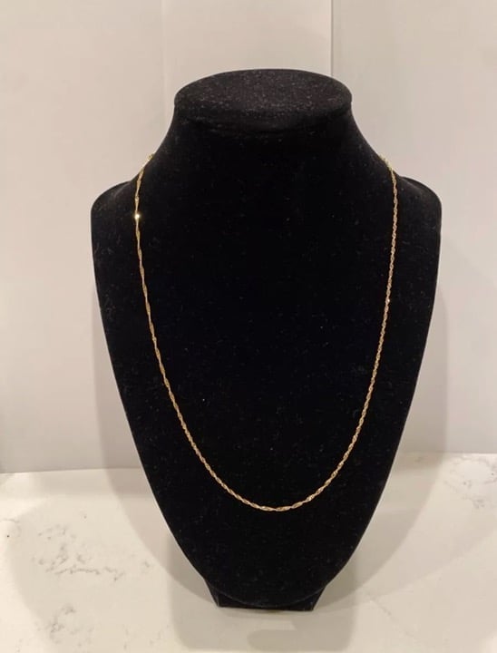 Solid 10K Yellow Gold Singapore Necklace 1.5mm | 20 inches