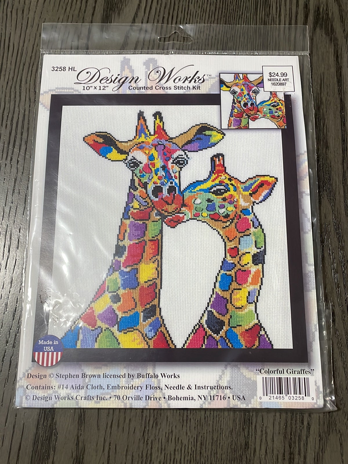 Design Works Cross stitch Kit - 10x12 #3258HL Colorful Giraffes - NEW Design Works Cross stitch Kit - 10x12 #3258HL Colorful Giraffes - NEW