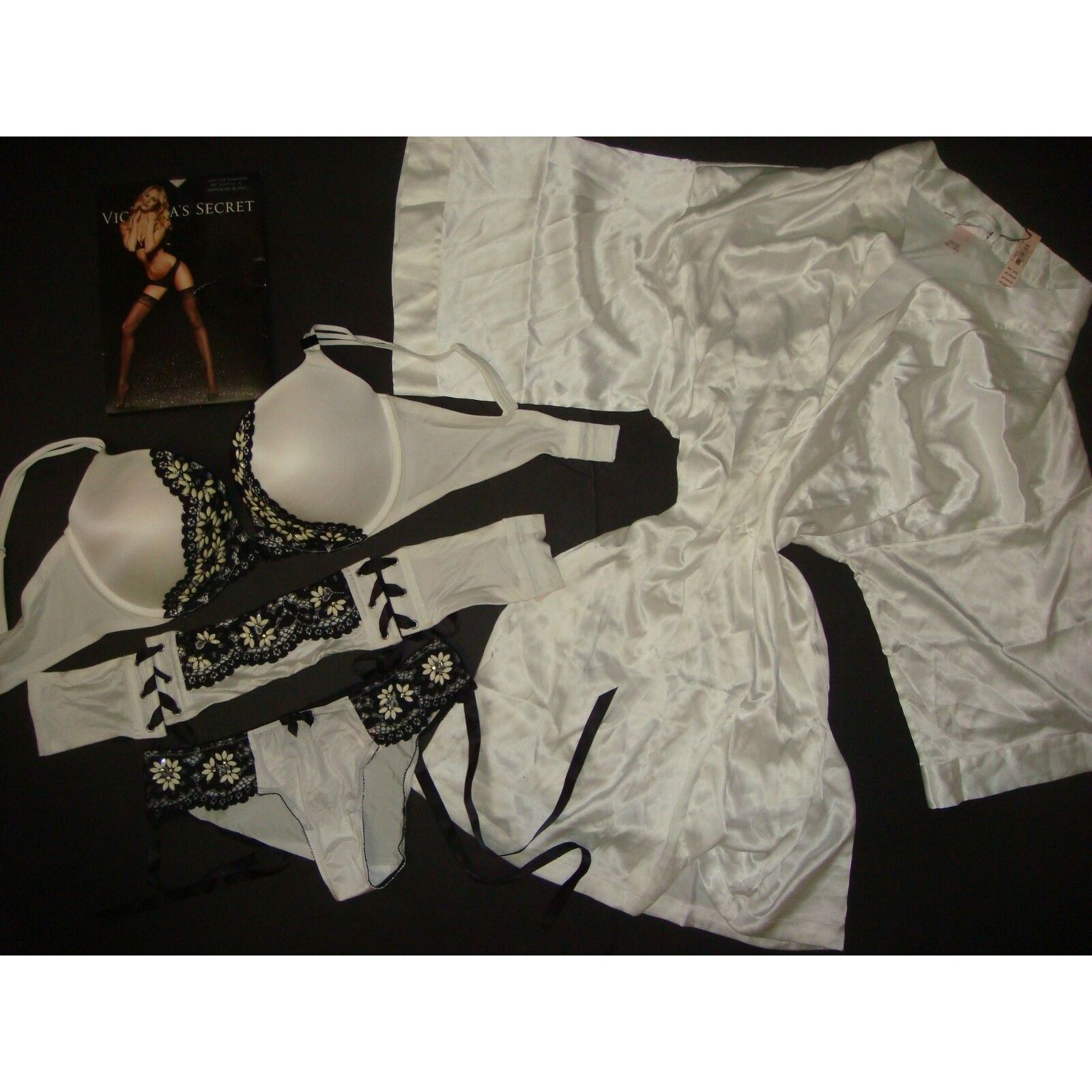 Victoria's Secret 34C BRA SET+cincher belt+L+ROBE Black White BEADED STARLIGHT