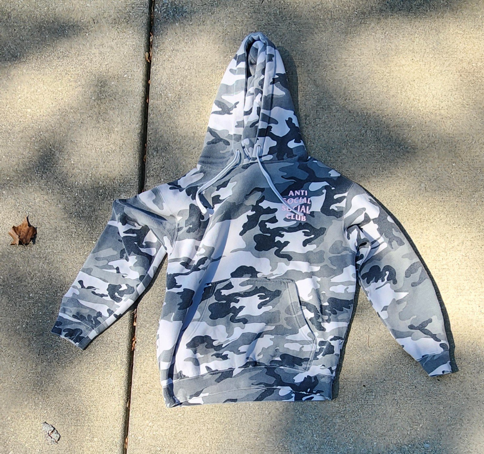 anti social social club hoodie winter camo pink size Medium