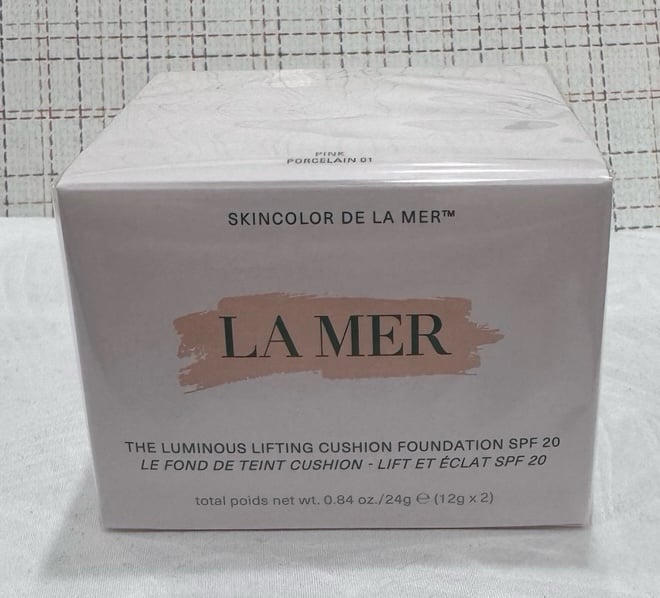 The Luminous Lifting Cushion Foundation SPF20 24g PINK PORCELAIN 01 (sealed)