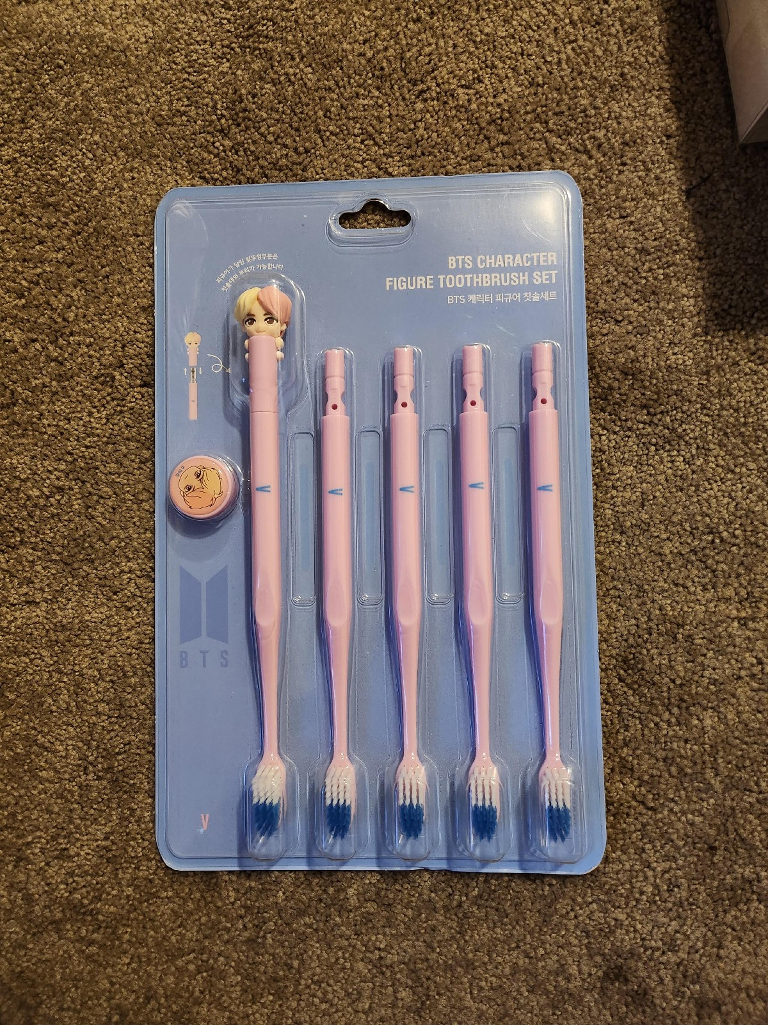 BTS TinyTan Taehyung V Toothbrush (Unopened)