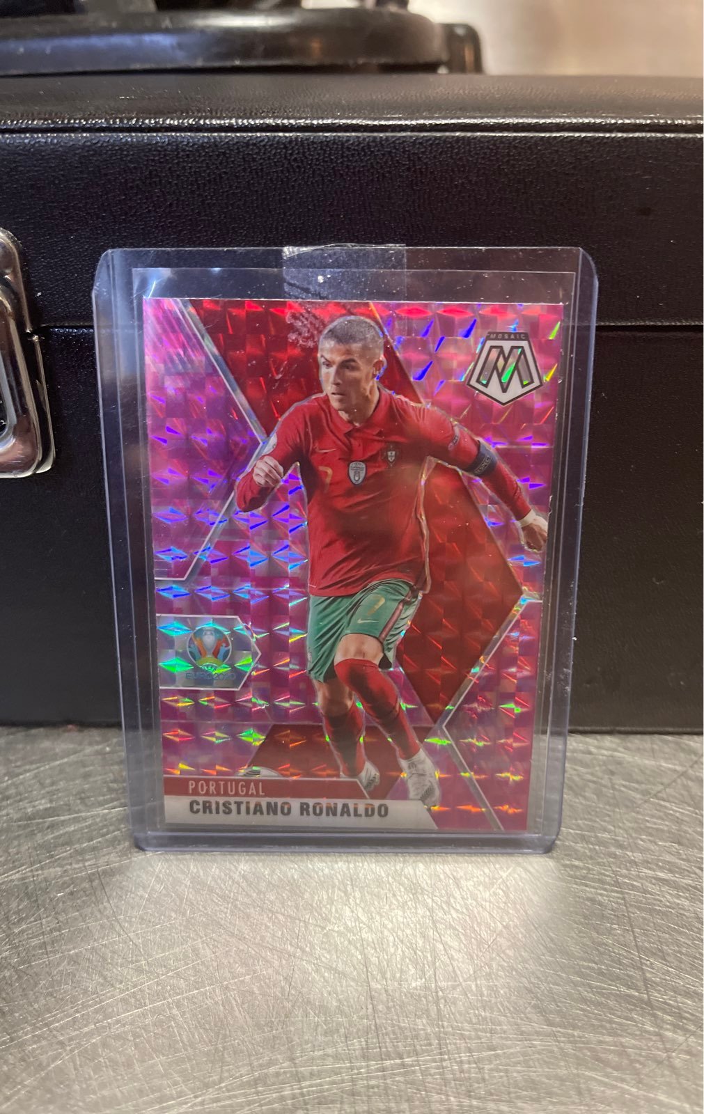 2020-21 Mosaic Euro Cristiano Ronaldo Pink Prizm
