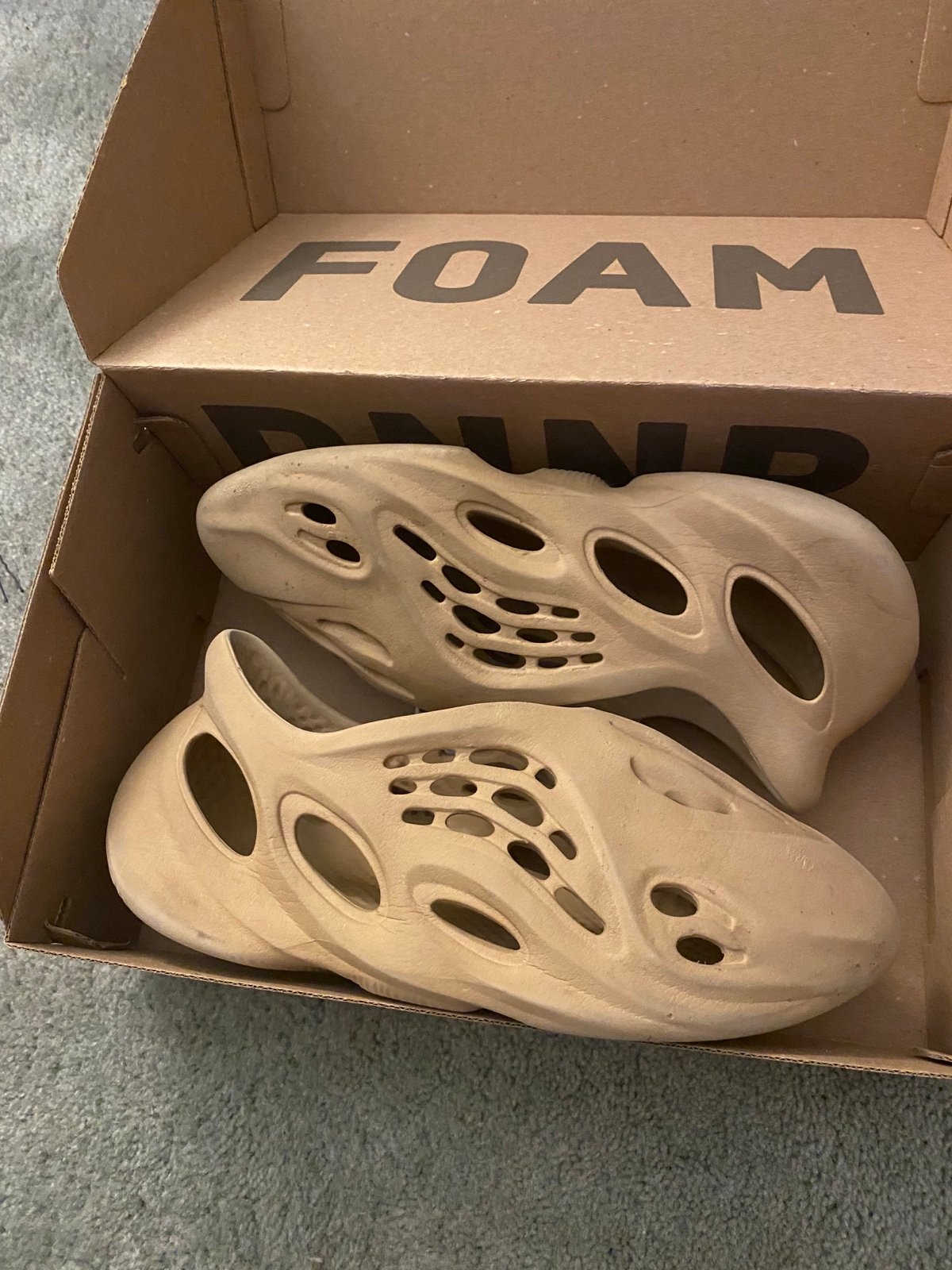 Yeezy foamrunner ochre