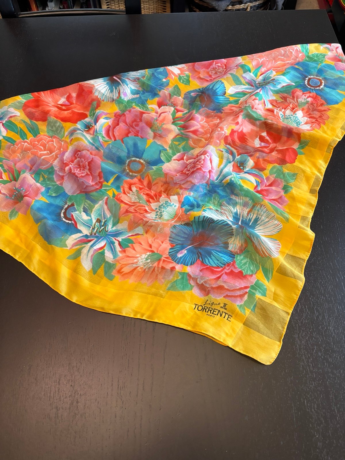 SCARF Polyester 34 x 34 Orange Red Yellow Floral Ligne III Torrente Paris