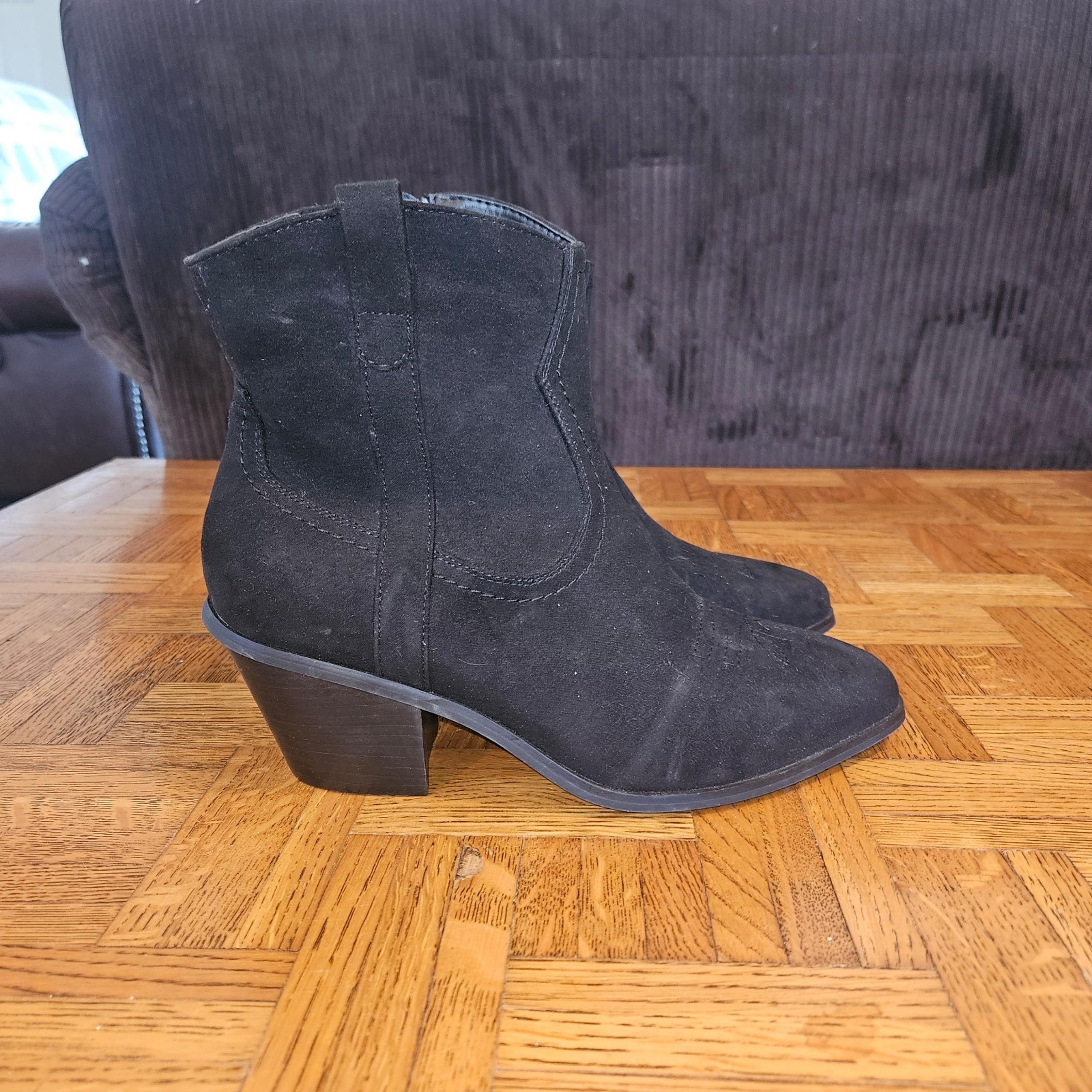 Torrid Black Faux Suede Western Bootie Size 8.5, Side Zip , 2.5” Heel NWT