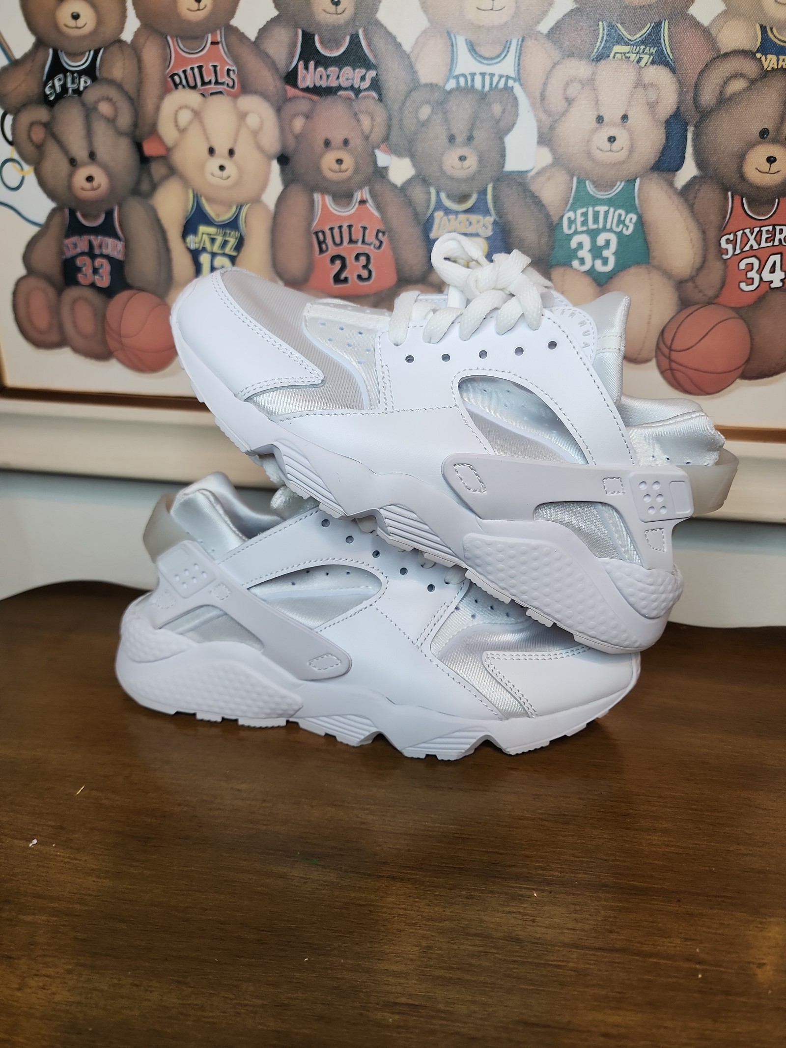 Women Nike Air Huarache Size 7