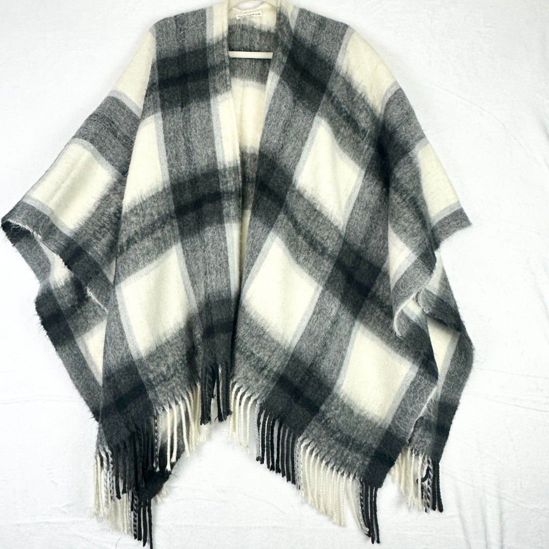 Marine Layer Georgia Poncho Flannel One Size Plaid Fringe