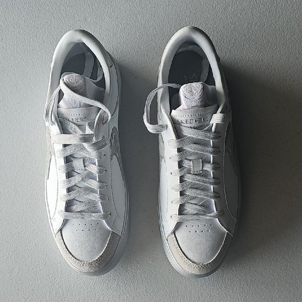 Skechers Silver and White Sneakers Classic Low-Top Design