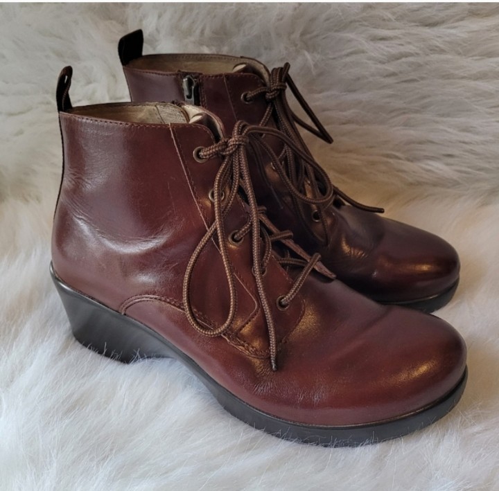 Alegria Women's Brown Leather Ankle Boots Size 8.5