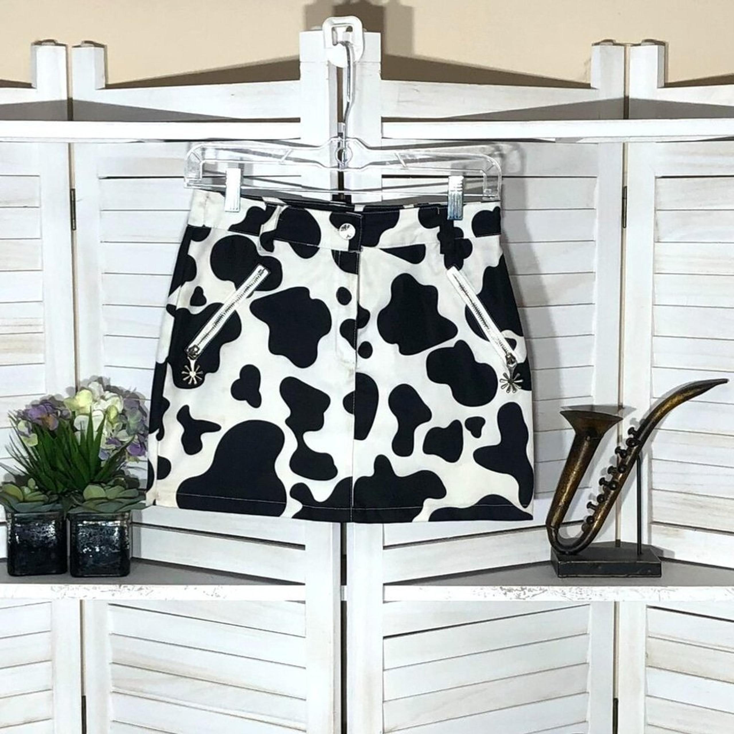 Vintage Y2K cow print black white mini skirt Avant Garde Delia's Dolls Kill Sz S