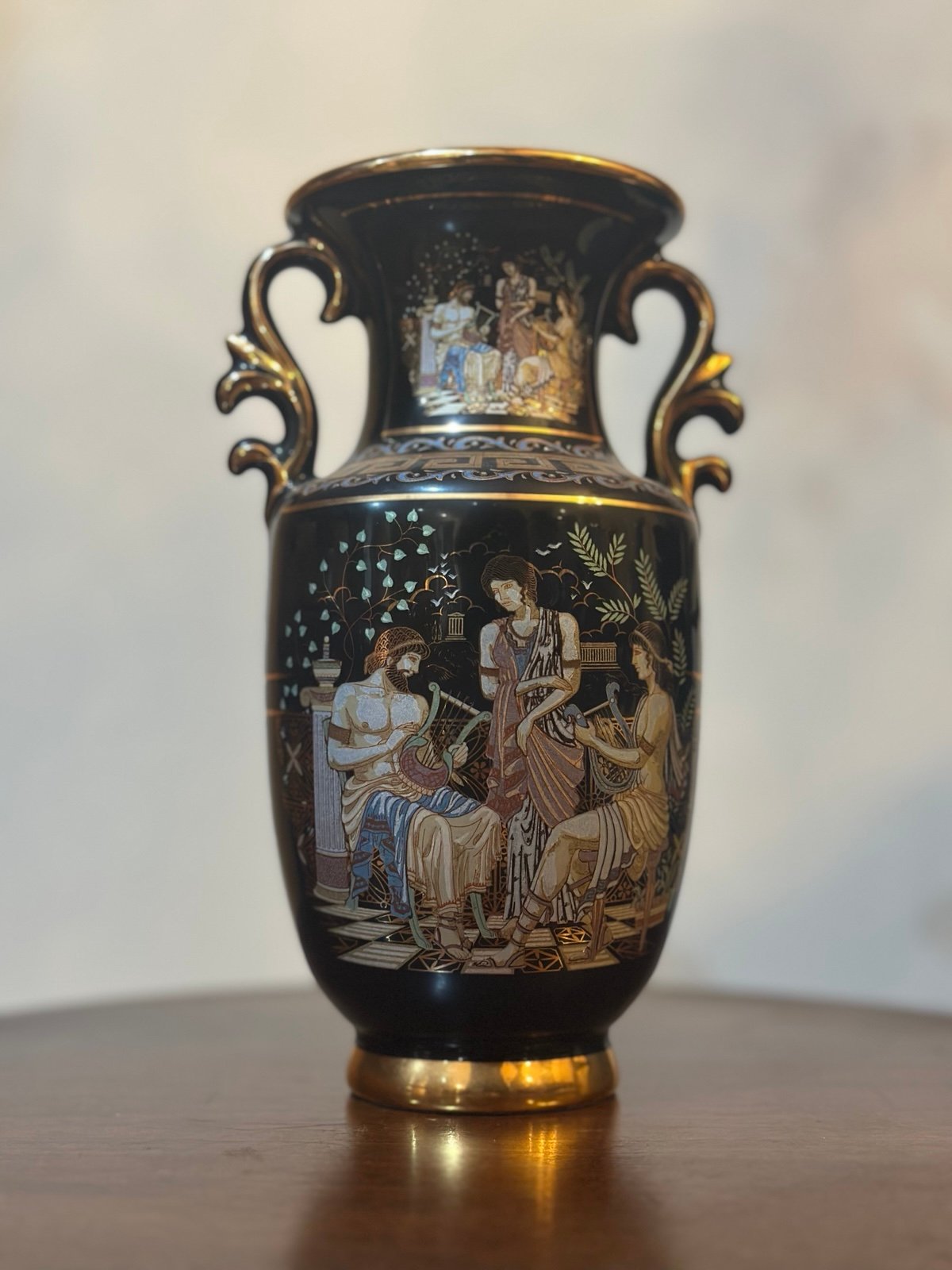FAKIOSAS GRECIAN VASE HAND MADE IN GREECE 24K GOLD BEAUTIFUL PIECE