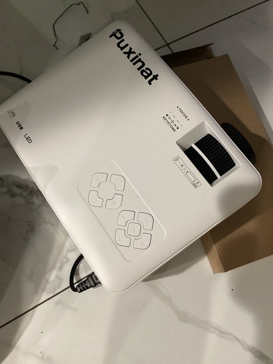 Puxinat HL-08 1080P White Portable Bluetooth Projector 500 Lumens